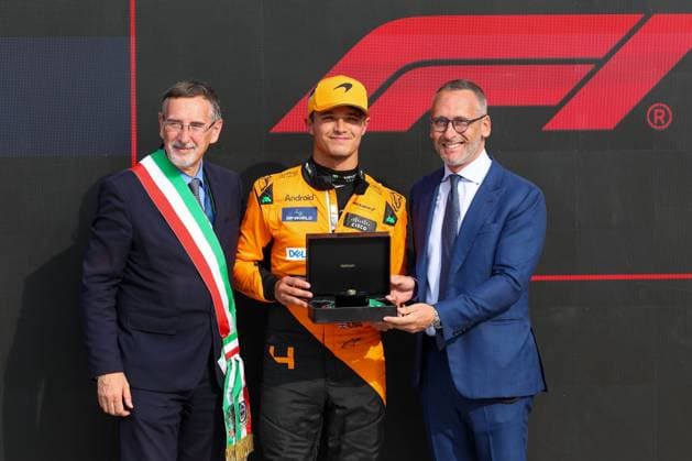 Pole position, Lando Norris McLaren gets a ring, Qualifying, Italian Grand Prix, Motorsport, Men, Formula 1, 31 08 2024 Monza Lombardy Italy Copyright: xkolbert-press ChristianxKolbertx