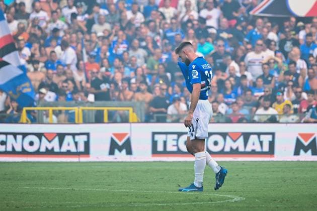 Sampdoria s Stipe Vulikic take a red card during the Serie B soccer match between Sampdoria and Bari at the Luigi Ferraris Stadium in Genova, Italy - Saturday, August 31, 2024. - Soccer .  Copyright: xTanoxPecoraro LaPressex