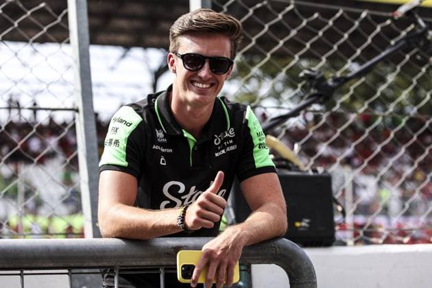 POURCHAIRE Théo (fra), Reserve Driver of Stake F1 Team Kick Sauber, portrait during the Formula 1 Pirelli Gran Premio d’Italia 2024, Italian Grand Prix 2024, 16th round of the 2024 Formula One World Championship, WM, Weltmeisterschaft from August 30 to September 1, 2024 on the Autodromo Nazionale Monza, in Monza, Italy - F1 - ITALIAN GRAND PRIX 2024 DPPI Panoramic  240831_R16_ITALIA_DP_EA013118