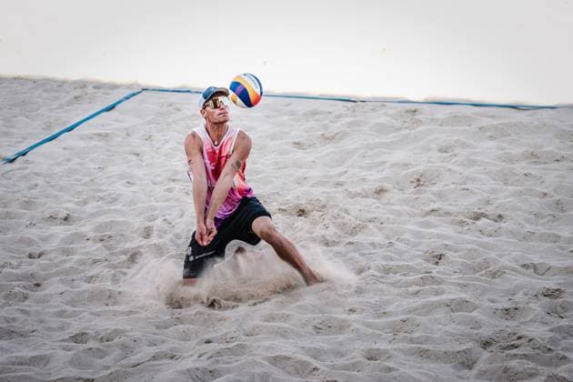 Beach volleyball men Allianz German Beach Tour German Beach Volleyball Championship 2024 31 08 2024 Max Just plays the ball Timmendorfer Strand Ahmann Hager Arena Schleswig Holstein Germany