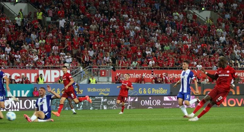 2 1 FCK by Aaron Opoku 17, FC Kaiserslautern 31 08 2024, Football, 2 Bundesliga, FC Kaiserslautern Hertha BSC Berlin, Matchday 4, Season 2024 25, Fritz Walter Stadion, Kaiserslautern, Germany, zmdz, DFB DFL regulations prohibit any use of photographs as image sequences and or quasi video FC Kaiserslautern Hertha BSC Berlin