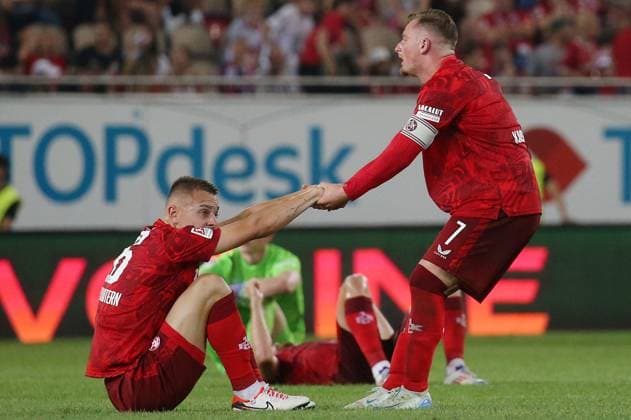 3 4 Defeat for FCK, right Marlon Ritter 7, FC Kaiserslautern 31 08 2024, Football, 2 Bundesliga, FC Kaiserslautern Hertha BSC Berlin, Matchday 4, Season 2024 25, Fritz Walter Stadion, Kaiserslautern, Germany, zmdz, DFB DFL regulations prohibit any use of photographs as image sequences and or quasi video FC Kaiserslautern Hertha BSC Berlin