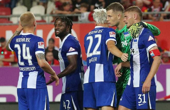 4 3 Victory for Hertha BSC 31 08 2024, Football, 2 Bundesliga, FC Kaiserslautern Hertha BSC Berlin, Matchday 4, Season 2024 25, Fritz Walter Stadion, Kaiserslautern, Germany, zmdz, DFB DFL regulations prohibit any use of photographs as image sequences and or quasi video FC Kaiserslautern Hertha BSC Berlin