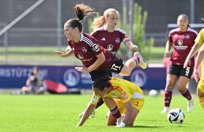 01 09 2024 Soccer Season 2024 2025 2 Women Soccer Bundesliga 01 Matchday 1 FC Nürnberg FCN Club Clubfrauen FC Union Berlin FCU SVW Sportfoto Zink xwoxzix Jonna Brengel 17, 1 FC Nürnberg FCN Athanasia Moraitou 77, 1 FC Union Berlin