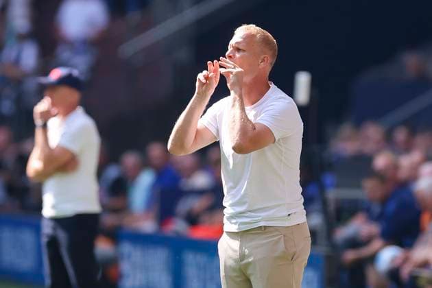Coach Karel Geraerts FC Schalke 04 gestures, 2 Bundesliga, FC Schalke 04 vs 1 FC Köln, Veltins Arena on September 01, 2024 in Gelsenkirchen, Germany Photo by Marco Steinbrenner DeFodi Images Coach Karel Geraerts FC Schalke 04 gestures, 2 Bundesliga, FC Schalke 04 vs 1 FC Köln, Veltins Arena, September 1, 2024 in Gelsenkirchen, Germany Photo by Marco Steinbrenner DeFodi Images DFB DFL REGULATIONS PROHIBIT ANY USE OF PHOTOGRAPHS AS IMAGE SEQUENCES AND OR QUASI VIDEO Defodi 700 schalke koeln 20240901 009 Defodi-700 DFB DFL REGULATIONS PROHIBIT ANY USE OF PHOTOGRAPHS AS IMAGE SEQUENCES AND OR QUASI-VIDEO.