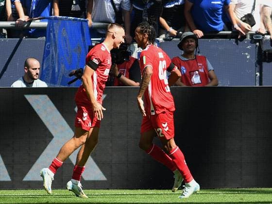 Tim Lemperle 1 FC Koeln and Damion Downs 1 FC Koeln celebrates after scoring his team™s first goal with teammates during the 2 Bundesliga match between FC Schalke 04 and 1 FC Köln at Veltins Arena on September 01, 2024 in Gelsenkirchen, Germany, Germany Photo by Ralf Treese DeFodi Images Tim Lemperle 1 FC Koeln and Damion Downs 1 FC Koeln celebrates after scoring his team™s first goal with teammates during the 2 Bundesliga match between FC Schalke 04 and 1 FC Köln at Veltins Arena on September 1, 2024 in Gelsenkirchen, Germany Photo by Ralf Treese DeFodi Images DFB DFL REGULATIONS PROHIBIT ANY USE OF PHOTOGRAPHS AS IMAGE SEQUENCES AND OR QUASI VIDEO Defodi 521 S04KOE20240901 012 Defodi-521 DFB DFL REGULATIONS PROHIBIT ANY USE OF PHOTOGRAPHS AS IMAGE SEQUENCES AND OR QUASI-VIDEO.