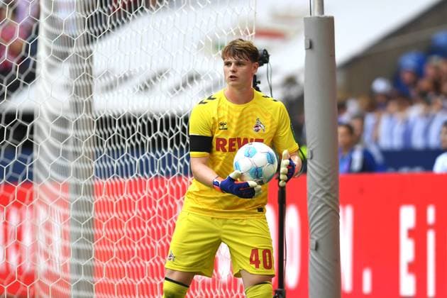 Goalkeeper Jonas Urbig 1 FC Koeln looks on during the 2 Bundesliga match between FC Schalke 04 and 1 FC Köln at Veltins Arena on September 01, 2024 in Gelsenkirchen, Germany Photo by Ralf Treese DeFodi Images Goalkeeper Jonas Urbig 1 FC Koeln looks on during the 2 Bundesliga match between FC Schalke 04 and 1 FC Köln at Veltins Arena on September 1, 2024 in Gelsenkirchen, Germany Photo by Ralf Treese DeFodi Images DFB DFL REGULATIONS PROHIBIT ANY USE OF PHOTOGRAPHS AS IMAGE SEQUENCES AND OR QUASI VIDEO Defodi 521 S04KOE20240901 018 Defodi-521 DFB DFL REGULATIONS PROHIBIT ANY USE OF PHOTOGRAPHS AS IMAGE SEQUENCES AND OR QUASI-VIDEO.
