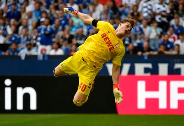 Veltins Arena Gelsenkirchen, , 1 9 2024, 2 Soccer Bundesliga Season 2024 25 4 Matchday, Schalke 04 S04 vs 1 FC Köln KOE completely detached Goalkeeper Jonas Urbig KOE