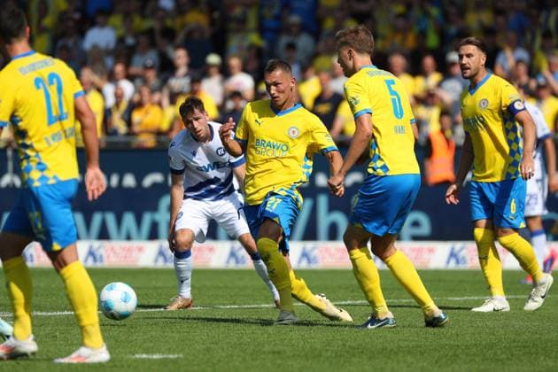 Braunschweig vs Karlsruhe, 2 BL Braunschweig, 01 09 2024, FOOTBALL Eintracht Braunschweig vs Karlsruher SC, 2 BL, Season 2024 25 Sven Köhler Eintracht Braunschweig , Robert Ivanov Eintracht Braunschweig , Ermin Bicakcic Eintracht Braunschweig Braunschweig