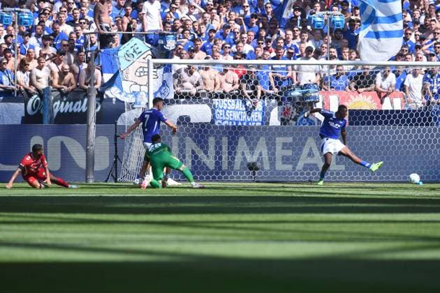 Soccer 2 Bundesliga 4 Matchday FC Schalke 04 1 FC Köln on 01 09 2024 at the Veltins Arena in Gelsenkirchen Goal for 0 2 by Linton Maina Köln DFL regulations prohibit any use of photographs as image sequences and or quasi video xRx