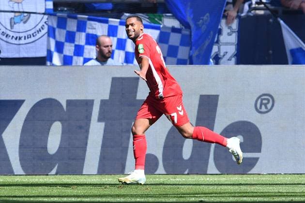 Soccer 2 Bundesliga 4 Matchday FC Schalke 04 1 FC Köln on 01 09 2024 at the Veltins Arena in Gelsenkirchen Goal celebration to 0 2 by Linton Maina Köln DFL regulations prohibit any use of photographs as image sequences and or quasi video xRx