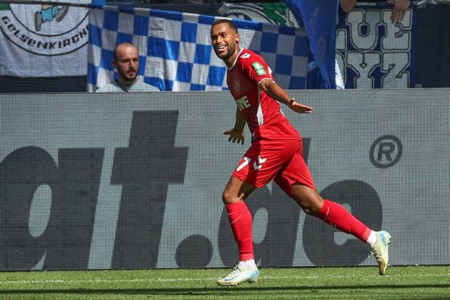 2 Bundesliga FC Schalke 04 1 FC Köln on 01 09 2024 at the Veltins Arena on Schalke Cheering, goal celebration, goal scorer, goal scorer Linton Maina Koeln 37 cheers after his goal to 0 to 2 MH