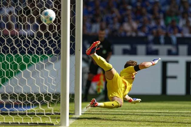 Gelsenkirchen, Germany, 01 09 24 Kenan Karaman FC Schalke 04 scored the goal to 1 3 during the 2 Bundesliga match between FC Schalke 04 vs 1 FC Köln at Veltins Arena on September 1, 2024 in Gelsenkirchen, Germany Photo by Stefan Brauer Brauer Fotoagentur Gelsenkirchen, Germany, 01 09 24 Kenan Karaman FC Schalke 04 scored the goal to 1 3 during the 2 Bundesliga match between FC Schalke 04 vs 1 FC Köln at Veltins Arena on September 1, 2024 in Gelsenkirchen, Germany Photo by Stefan Brauer Brauer Fotoagentur Gelsenkirchen Veltins Arena Germany Copyright: xStefanxBrauer Brauer-Fotoagenturx