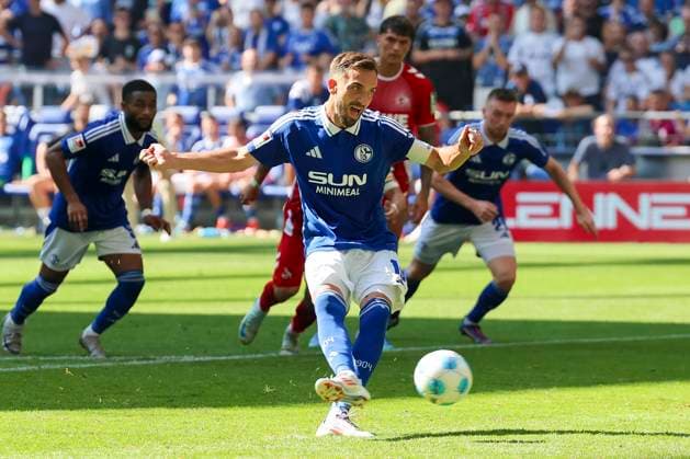 Kenan Karaman FC Schalke 04 converts the penalty to make it 1 3, 2 Bundesliga, FC Schalke 04 vs 1 FC Köln, Veltins Arena, September 1, 2024 in Gelsenkirchen, Germany Photo by Marco Steinbrenner DeFodi Images Kenan Karaman FC Schalke 04 converts the penalty to make it 1 3, 2 Bundesliga, FC Schalke 04 vs 1 FC Köln, Veltins Arena, September 1, 2024 in Gelsenkirchen, Germany Photo by Marco Steinbrenner DeFodi Images DFB DFL REGULATIONS PROHIBIT ANY USE OF PHOTOGRAPHS AS IMAGE SEQUENCES AND OR QUASI VIDEO Defodi 700 schalke koeln 20240901 048 Defodi-700 DFB DFL REGULATIONS PROHIBIT ANY USE OF PHOTOGRAPHS AS IMAGE SEQUENCES AND OR QUASI-VIDEO.