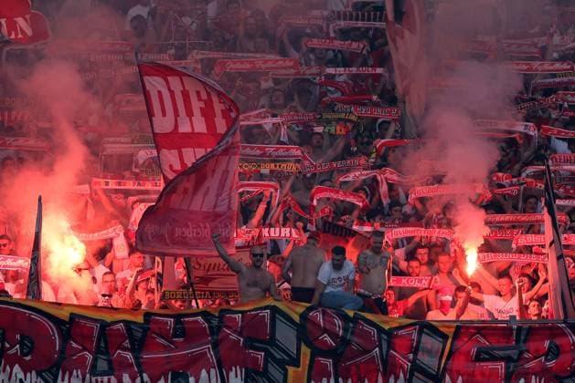 Pyrotechnics in the guest block of the Veltinsarena by the fans of 1 FC Köln at the match of the 2 BL season 2024 25 FC Schalke 04 1 FC Köln Copyright Thomas Pakusch