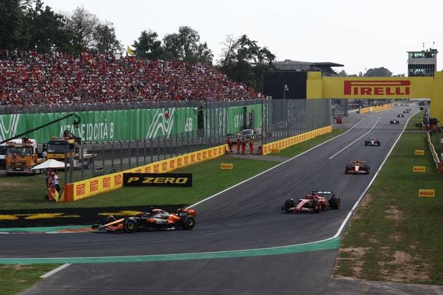 F1 Italian Grand Prix 2024 Oscar Piastri of McLaren, Charles Leclerc of Ferrari, Lando Norris of McLaren and Carlos Sainz of Ferrari during the Formula 1 Italian Grand Prix at Autodromo Nazionale di Monza in Monza, Italy on September 1, 2024. Monza Italy  Copyright: xJakubxPorzyckix originalFilename:porzycki-f1italia240901_npgn6.jpg