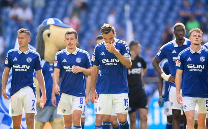 v l Paul SEGUIN GE , Ron SCHALLENBERG GE , Kenan KARAMAN GE , Derry MURKIN GE disappointed after the match, Soccer 2 Bundesliga, Matchday 4, FC Schalke 04 GE 1 FC Koeln K 1 3, on 01 09 2024 in Gelsenkirchen Germany DFL regulations prohibit any use of photographs as image sequences and or quasi video Â
