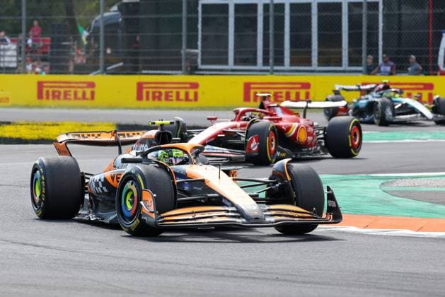 Lando Norris McLaren , Carlos Sainz jr Scuderia Ferrari HP , Race, Italian Grand Prix, Motorsport, Men, Formula 1, 01 09 2024 Monza Lombardy Italy Copyright: xkolbert-press ChristianxKolbertx