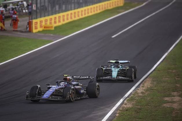 43 COLAPINTO Franco (arg), Williams Racing FW46, 14 ALONSO Fernando (spa), Aston Martin F1 Team AMR24, action during the Formula 1 Pirelli Gran Premio d’Italia 2024, Italian Grand Prix 2024, 16th round of the 2024 Formula One World Championship, WM, Weltmeisterschaft from August 30 to September 1, 2024 on the Autodromo Nazionale Monza, in Monza, Italy - F1 - ITALIAN GRAND PRIX 2024 DPPI Panoramic 240901_R16_ITALIA_DP_EA023209
