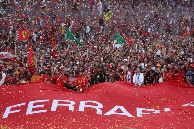 F1 Italian Grand Prix 2024 Fans after the Formula 1 Italian Grand Prix at Autodromo Nazionale di Monza in Monza, Italy on September 1, 2024. Monza Italy  Copyright: xJakubxPorzyckix originalFilename:porzycki-f1italia240901_np6j2.jpg