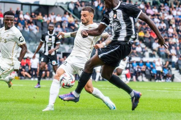 Jonathan Clauss (OGC Nice) FOOTBALL : Angers SCO vs OGC Nice - Ligue 1 - Journée 3 - 01 09 2024 BaptisteAutissier Panoramic 