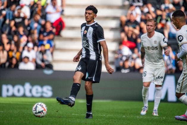 Yassin Belkhdim (SCO ANGERS) FOOTBALL : Angers SCO vs OGC Nice - Ligue 1 - Journée 3 - 01 09 2024 BaptisteAutissier Panoramic 