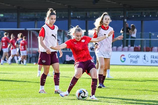 Soccer I Women I Season 2024 2025 I Bundesliga I 1 Matchday I RB Leipzig 1 FC Köln I 01 09 2024 Vanessa Fudalla 10, Rasenballsport Leipzig shooting in during warm-up Crop, close-up, portrait, portrait, single photo, single image, body Leipzig RB Training Center, Cottaweg 7 Saxony Germany Copyright: xLobeca InesxHähnelx