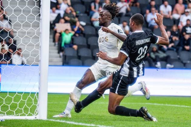 But de Evann Guessand (OGC Nice) FOOTBALL : Angers SCO vs OGC Nice - Ligue 1 - Journée 3 - 01 09 2024 BaptisteAutissier Panoramic 