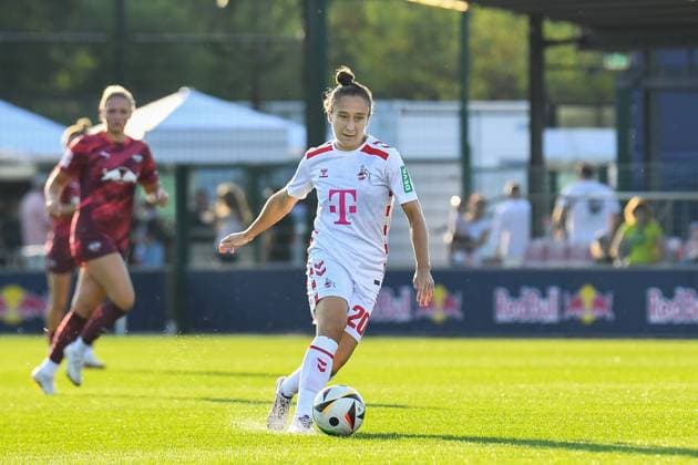 Soccer I Women I Season 2024 2025 I Bundesliga I 1 Matchday I RB Leipzig 1 FC Köln I 01 09 2024 Sylwia Matysik 20, 1 FC Köln plays the ball Crop, close-up, portrait, portrait, single photo, single image, body Leipzig RB Training Center, Cottaweg 7 Saxony Germany Copyright: xLobeca InesxHähnelx