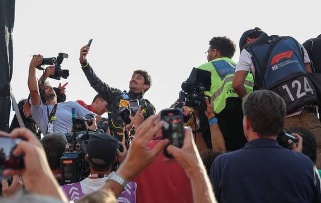 Monza: Monza- F1 Italy Grand Prix 2024& xA;Formula 1 & xA;Monza Formula 1 Race 2024& xA;Fans 16 Charles Leclerc Team Scuderia Ferrari F1 - Formula 1 - Formula 1 - Pirelli Gran Premio d Italia 2024 - Race  - ZUMAp169 20240901_zsa_p169_245 Copyright: xSergioxBisi IPAxSportx