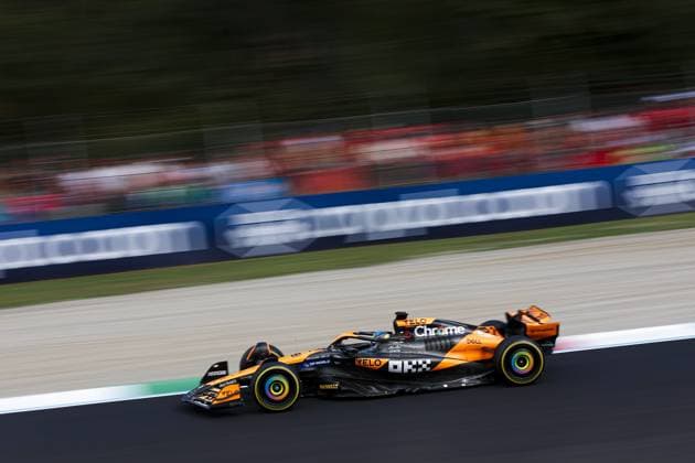 81 PIASTRI Oscar (aus), McLaren F1 Team MCL38, action during the Formula 1 Pirelli Gran Premio d’Italia 2024, Italian Grand Prix 2024, 16th round of the 2024 Formula One World Championship, WM, Weltmeisterschaft from August 30 to September 1, 2024 on the Autodromo Nazionale Monza, in Monza, Italy - F1 - ITALIAN GRAND PRIX 2024 DPPI Panoramic  240901_R16_ITALIA_DP_EA017390