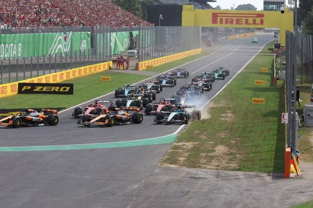Monza: Monza- F1 Italy Grand Prix 2024& xA;Formula 1 & xA;Monza Formula 1 Race 2024& xA;race start - Formula 1 - Formula 1 - Pirelli Gran Premio d Italia 2024 - Race  - ZUMAp169 20240901_zsa_p169_321 Copyright: xSergioxBisi IPAxSportx