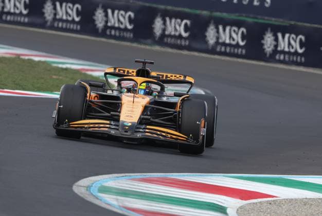 Monza: Monza- F1 Italy Grand Prix 2024& xA;Formula 1 & xA;Monza Formula 1 Race 2024& xA;81 Oscar Piastri Team McLaren F1 - Formula 1 - Formula 1 - Pirelli Gran Premio d Italia 2024 - Race  - ZUMAp169 20240901_zsa_p169_342 Copyright: xSergioxBisi IPAxSportx