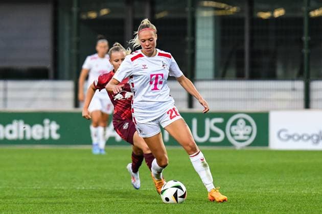 Soccer I Women I Season 2024 2025 I Bundesliga I 1 Matchday I RB Leipzig 1 FC Köln I 01 09 2024 Vanessa Fudalla 10, Rasenballsport Leipzig has caught the eye of Janina Hechler 28, 1 FC Köln Leipzig RB Training Center, Cottaweg 7 Saxony Germany Copyright: xLobeca InesxHähnelx