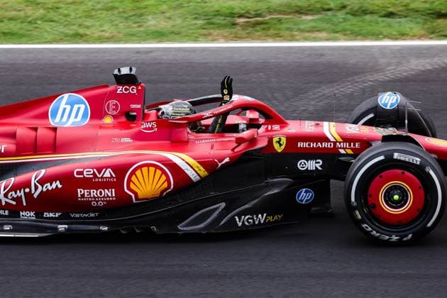 16 LECLERC Charles (mco), Scuderia Ferrari SF-24, action during the Formula 1 Pirelli Gran Premio d’Italia 2024, Italian Grand Prix 2024, 16th round of the 2024 Formula One World Championship, WM, Weltmeisterschaft from August 30 to September 1, 2024 on the Autodromo Nazionale Monza, in Monza, Italy - F1 - ITALIAN GRAND PRIX 2024 DPPI Panoramic  F12024GP16ITA17572-HZ_