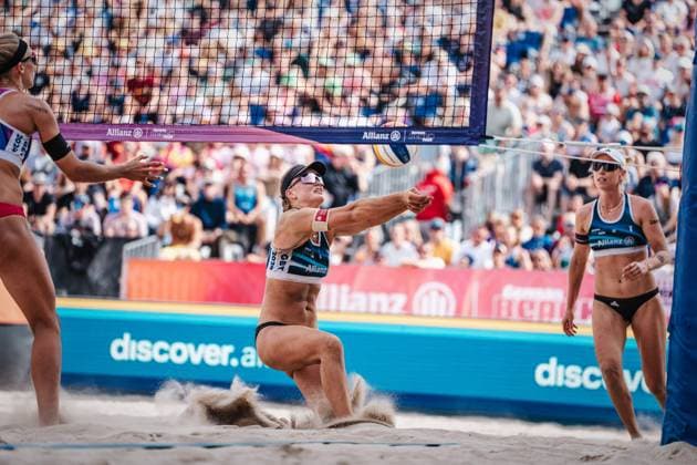 Beach volleyball women Allianz German Beach Tour German Beach Volleyball Championship 2024 01 09 2024 Lea Kunst plays the ball Timmendorfer Strand Ahmann Hager Arena Schleswig Holstein Germany