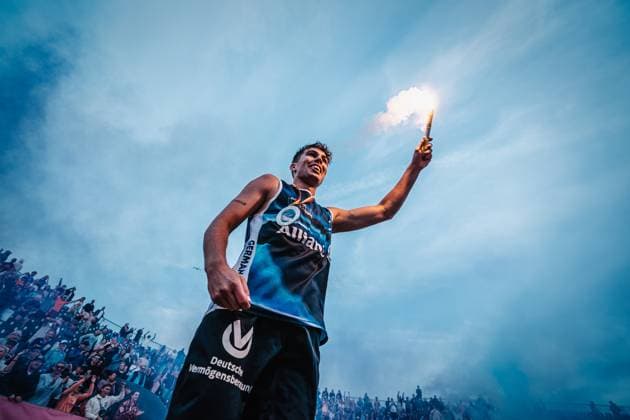 Beach volleyball women and men Allianz German Beach Tour German Beach Volleyball Championship 2024 01 09 2024 Lui Wüst at the award ceremony with pyrotechnics Timmendorfer Strand Ahmann Hager Arena Schleswig Holstein Germany