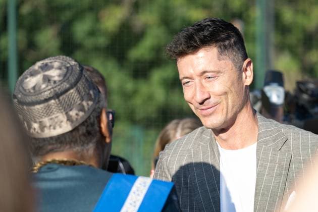 Fußball, Robert Lewandowski erhält Auszeichnung Orden des Lächelns in Warschau 01.09.2024 WARSZAWA CEREMONIA WRECZENIA ORDERU USMIECHU ROBERTOWI LEWANDOWSKIEMU N Z ROBERT LEWANDOWSKI FOT. MARCIN BANASZKIEWICZ FOTONEWS NEWSPIX.PL --- Newspix.pl WARSAW, POLAND 01.09.2024 Robert Lewandowski received the unique Order of the Smile award. The Knight of the Order of the Smile is an adult whose activity is exceptional, unconventional and brings children the most joy, often saving their lives. POLAND OUT!  20240901FNMB028