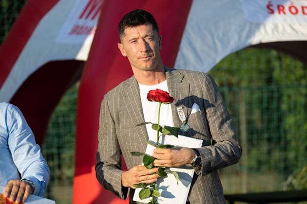 Fußball, Robert Lewandowski erhält Auszeichnung Orden des Lächelns in Warschau 01.09.2024 WARSZAWA CEREMONIA WRECZENIA ORDERU USMIECHU ROBERTOWI LEWANDOWSKIEMU N Z ROBERT LEWANDOWSKI FOT. MARCIN BANASZKIEWICZ FOTONEWS NEWSPIX.PL --- Newspix.pl WARSAW, POLAND 01.09.2024 Robert Lewandowski received the unique Order of the Smile award. The Knight of the Order of the Smile is an adult whose activity is exceptional, unconventional and brings children the most joy, often saving their lives. POLAND OUT!  20240901FNMB074
