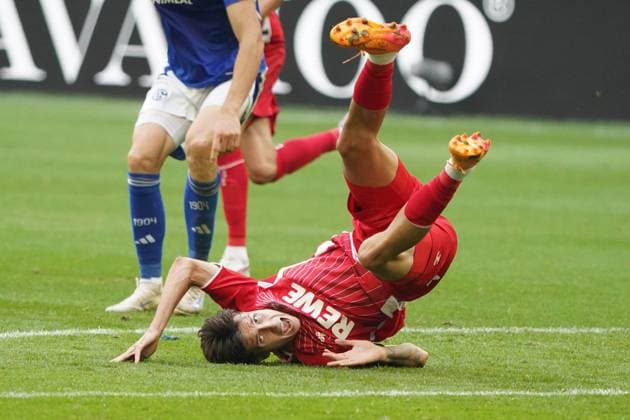 Football, 2 BL season 2024 2025 FC Schalke 04 vs 1 FC Köln , Arena auf Schalke, Gelsenkirchen, Denis Huseinbasic 1 FC Köln action, single image