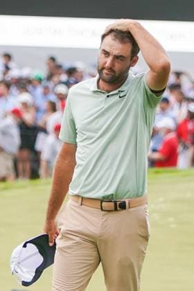 September 1, 2024, Atlanta, Georgia, USA: Scottie Scheffler (USA) reacts to winning $25million and the FedEx Cup trophy after the final round at the 2024 TOUR Championship at East Lake Golf Club. Atlanta USA - ZUMAw109 20240901_fap_w109_013 Copyright: xDebbyxWongx