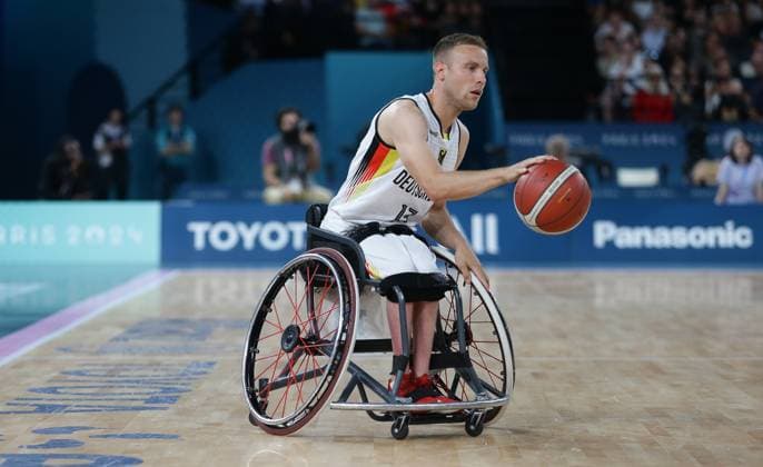 Paris , Paralympics , Sitting volleyball , Germany vs Ukraine ,