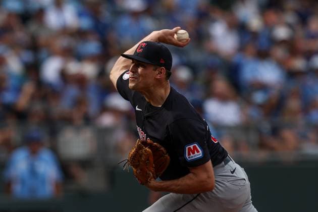 September 2, 2024: Cleveland Guardians relief pitcher Cade Smith (36) throws against the Kansas City Royals during the eighth inning at Kauffman Stadium in Kansas City, MO. CSM Kansas City United States of America - ZUMAc04_ 20240902_zma_c04_215 Copyright: xDavidxSmithx