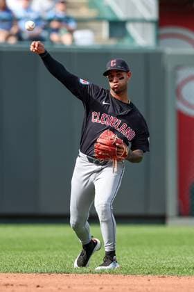 September 2, 2024: Cleveland Guardians shortstop Brayan Rocchio (4) throws to first for the out on on Kansas City Royals right fielder Tommy Pham (22) during the third inning at Kauffman Stadium in Kansas City, MO. CSM Kansas City United States of America - ZUMAc04_ 20240902_zma_c04_219 Copyright: xDavidxSmithx