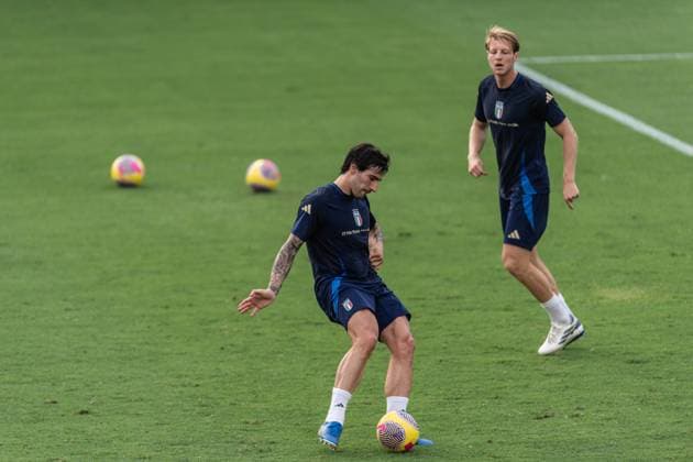 Fußball, Nationalteam Italien, Training Italy Training Session At Coverciano Sandro Tonali attends the Italian national team, Nationalteam training camp at Centro Tecnico Federale in Coverciano, Florence, Italy. Florence Italy  Copyright: xGiacomoxCosuax originalFilename:cosua-notitle240902_npDGR.jpg