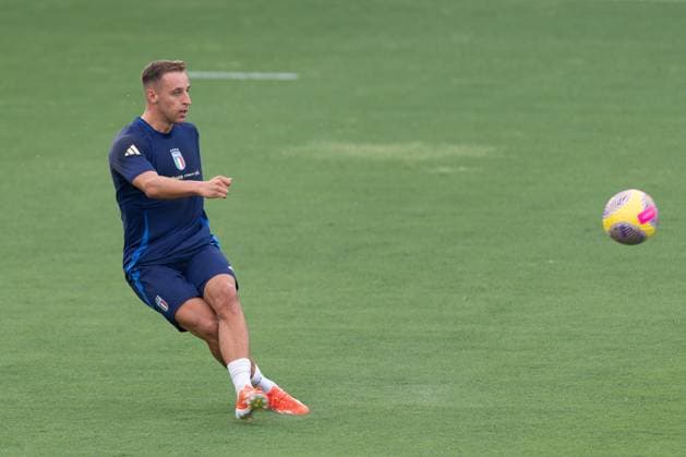 Fußball, Nationalteam Italien, Training Italy Training Session At Coverciano Davide Frattesi attends the Italian national team, Nationalteam training camp at Centro Tecnico Federale in Coverciano, Florence, Italy. Florence Italy  Copyright: xGiacomoxCosuax originalFilename:cosua-notitle240902_npyWP.jpg