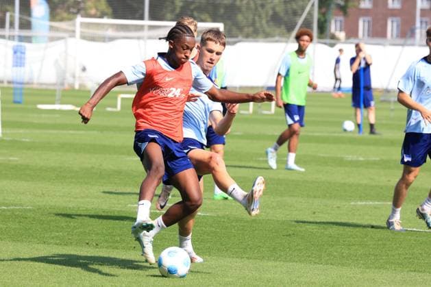DEU, DFL, 2 FBL Hertha BSC, Training, 03 09 2024, Sportforum, Berlin, DEU, DFL, 2 FBL Hertha BSC, Training, in the picture Bradley Ibrahim Hertha BSC Berlin 23 , Michael Cuisance Hertha BSC Berlin 27 DFL regulations prohibit any use of Photographs as image sequences and or quasi video Foto Juergen Engler nordphoto GmbH nordphotoxGmbHx xEngler nph00076