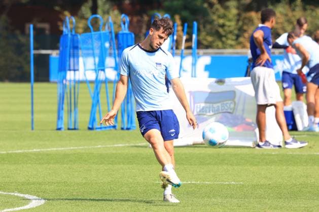 DEU, DFL, 2 FBL Hertha BSC, Training, 03 09 2024, Sportforum, Berlin, DEU, DFL, 2 FBL Hertha BSC, Training, im Bild Diego Demme Hertha BSC Berlin 6 DFL regulations prohibit any use of Photographs as image sequences and or quasi video Foto Juergen Engler nordphoto GmbH nordphotoxGmbHx xEngler nph00076