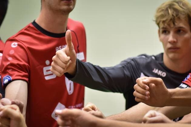 Time out, thumbs up, right Luca Wahrlich TV Rottenburg, 13 TV Rottenburg Barock Volleys MTV Ludwigsburg, volleyball, test match, 03 09 2024, TV Rottenburg Barock Volleys MTV Ludwigsburg, volleyball, test match, 03 09 2024 Rottenburg Copyright: xEibner-Pressefoto RalphxKunzex EP_RKE