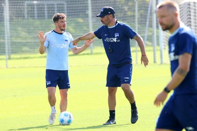 DEU, DFL, 2 FBL Hertha BSC, Training, 04 09 2024, Sportforum, Berlin, DEU, DFL, 2 FBL Hertha BSC, Training, im Bild Cheftrainer Cristian Fiel Hertha BSC Berlin , Diego Demme Hertha BSC Berlin 6 DFL regulations prohibit any use of Photographs as image sequences and or quasi video Foto Juergen Engler nordphoto GmbH nordphotoxGmbHx xEngler nph00076
